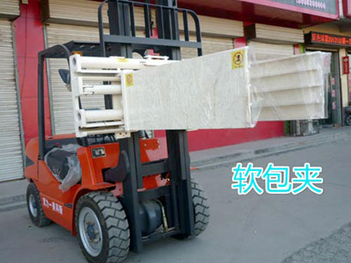 软包夹